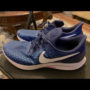 Nike Zoom Pegasus 35 Size 12 - GREAT Condition